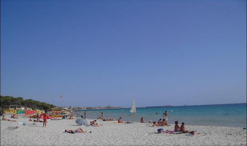Spiaggia delle Bombarde(Fertilia).jpg